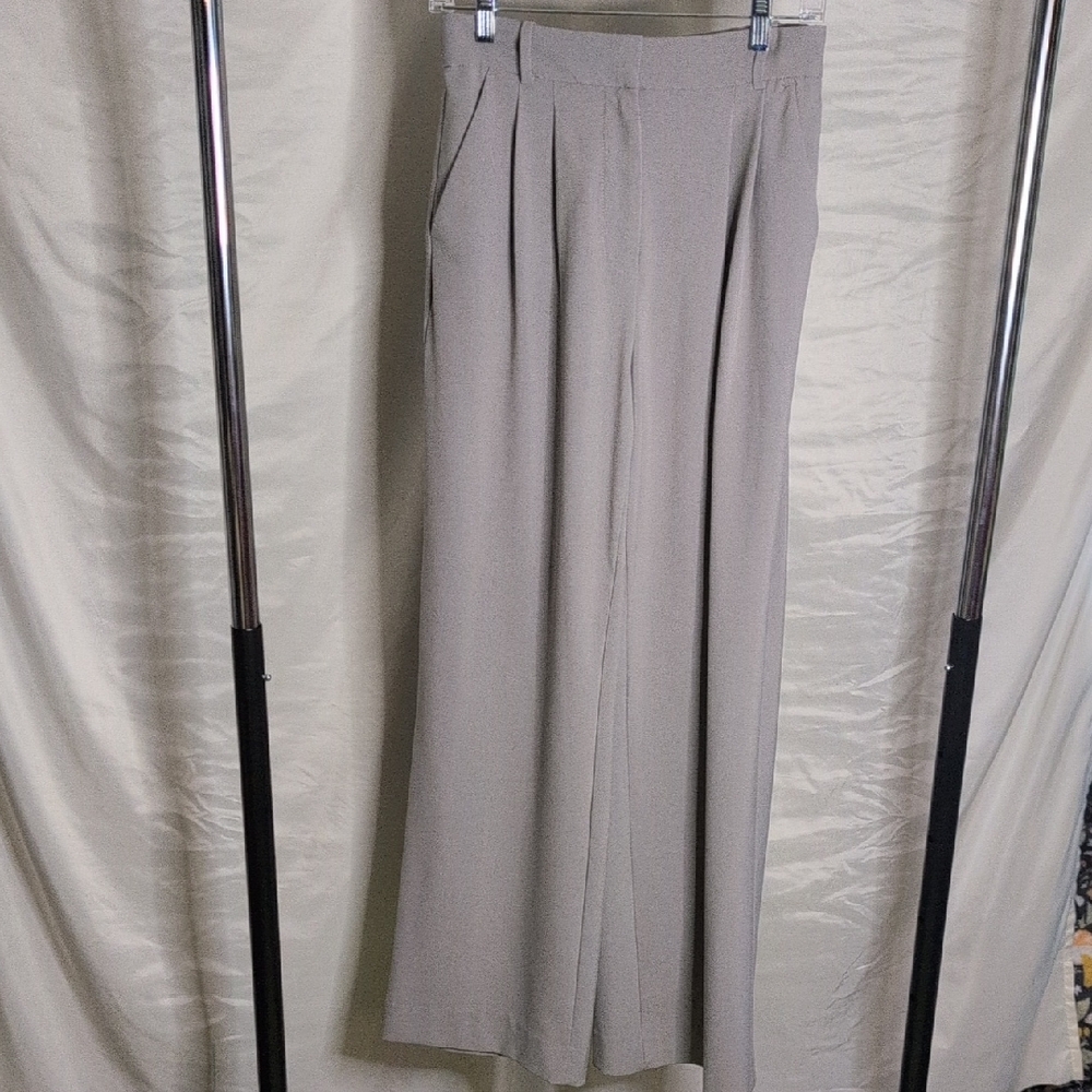 Elegant Gray Wide-Leg Trousers